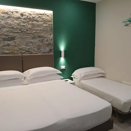 Cinque Terre Labi Konukevi 3*